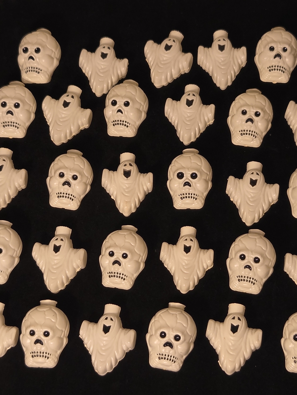 Vtg Planet Halloween Box & 37 Blow Mold Light Covers ONLY No String Skulls Ghost